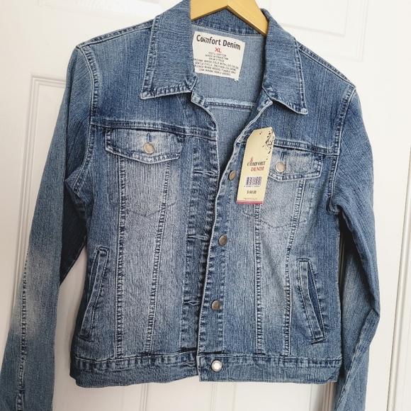 Denim jacket - Picture 1 of 4